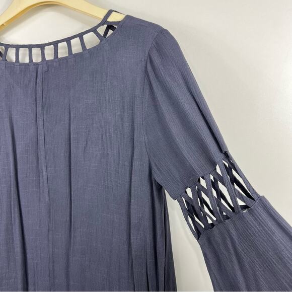 Entro Slate Gray Lattice Cut V Neck Bell Sleeved Mini Shift Dress Size M Boho - Picture 8 of 12
